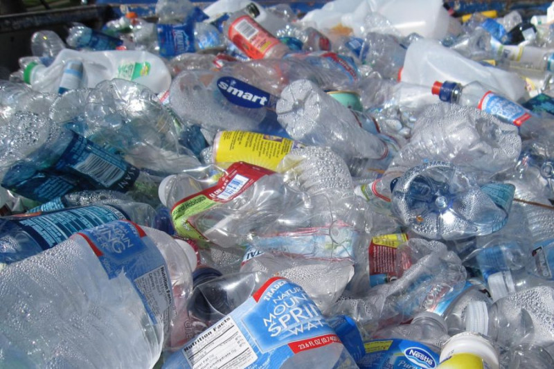 Sklepy przygotowują się do rewolucji w recyklingu